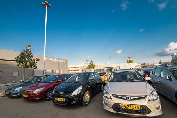 אאוטלט רכבים בכלמוביל אאוטלט רכבים בכלמוביל