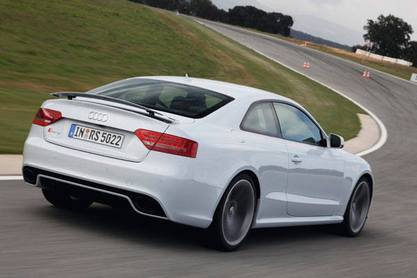 אודי RS5 Coupe 4.2 FSI V8