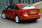 וולוו S40