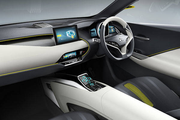 less is more (מתוך: Mitsubishi-Motors) less is more (מתוך: Mitsubishi-Motors)