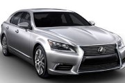 לקסוס LS460 עם מראה חדש
