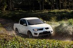 מיצובישי האנטר  2.5 אוטו דאבל-קבינה GLX 4X4
